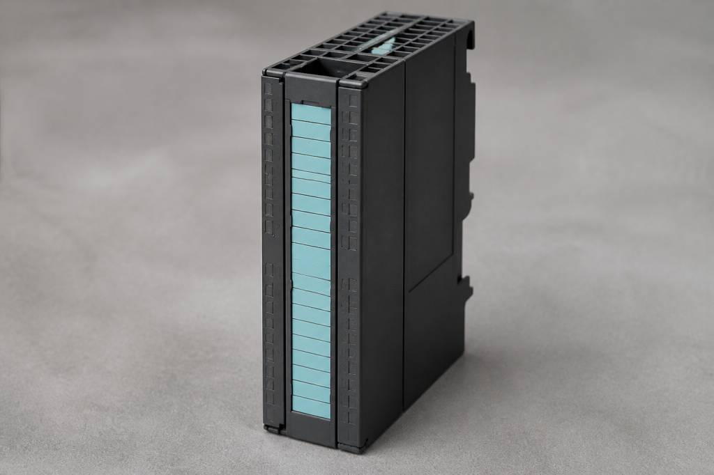 6es7 321 7bh01 0ab caractéristiques et compatibilité de ce module siemens